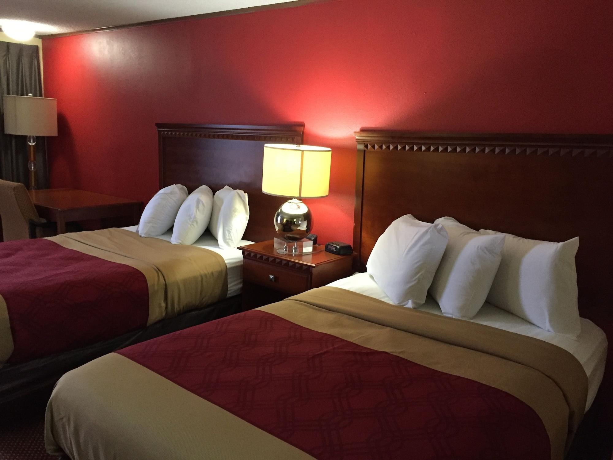 Econo Lodge Norwalk Exteriér fotografie