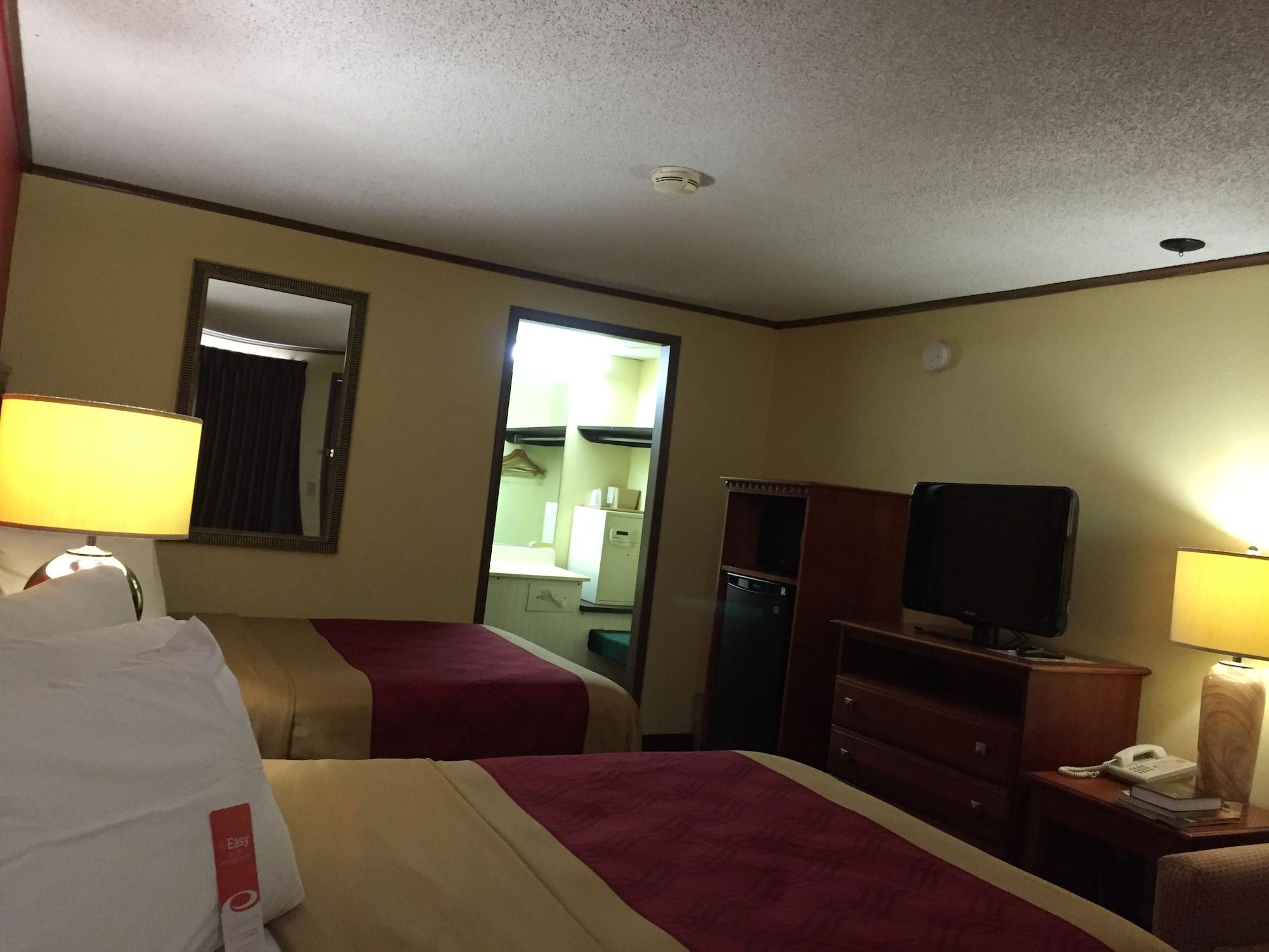 Econo Lodge Norwalk Exteriér fotografie